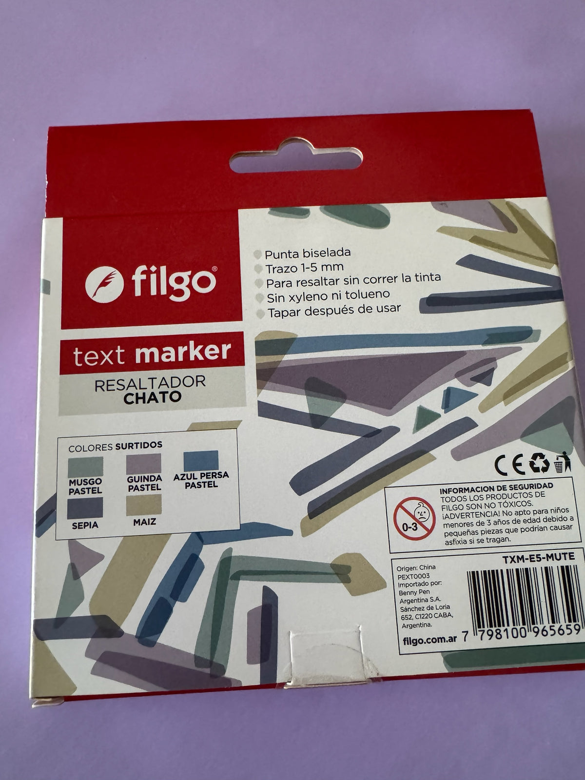 Empaque de Brena con set de 5 resaltadores Filgo de punta biselada en tonos pastel suaves y diseño ergonómico.