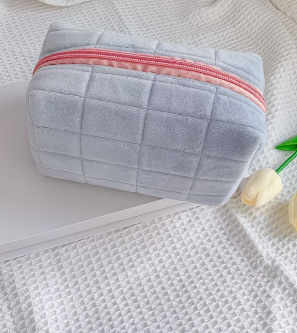 Neceser de Maquillaje de Peluche a Cuadros