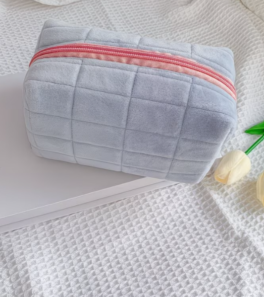 Neceser de Maquillaje de Peluche a Cuadros
