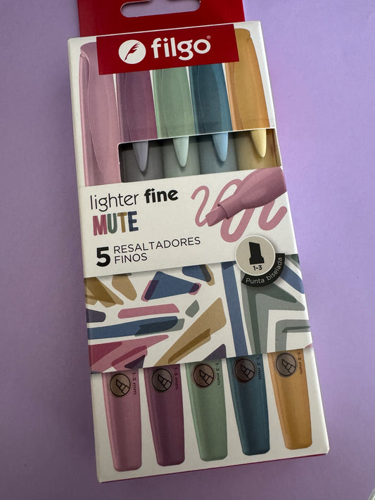 Set de 5 resaltadores Filgo Lighter Fine Mute en tonos pasteles con punta biselada, marca Brena.