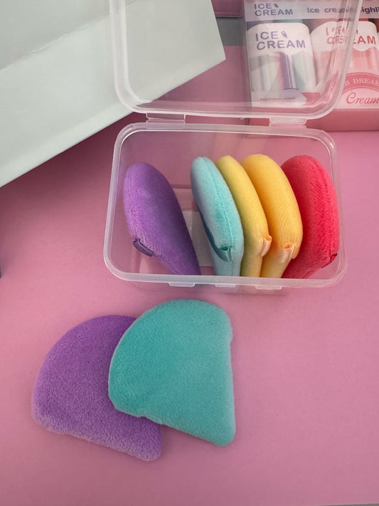 Set de esponjas de maquillaje Brena de terciopelo en colores vibrantes con estuche organizador transparente